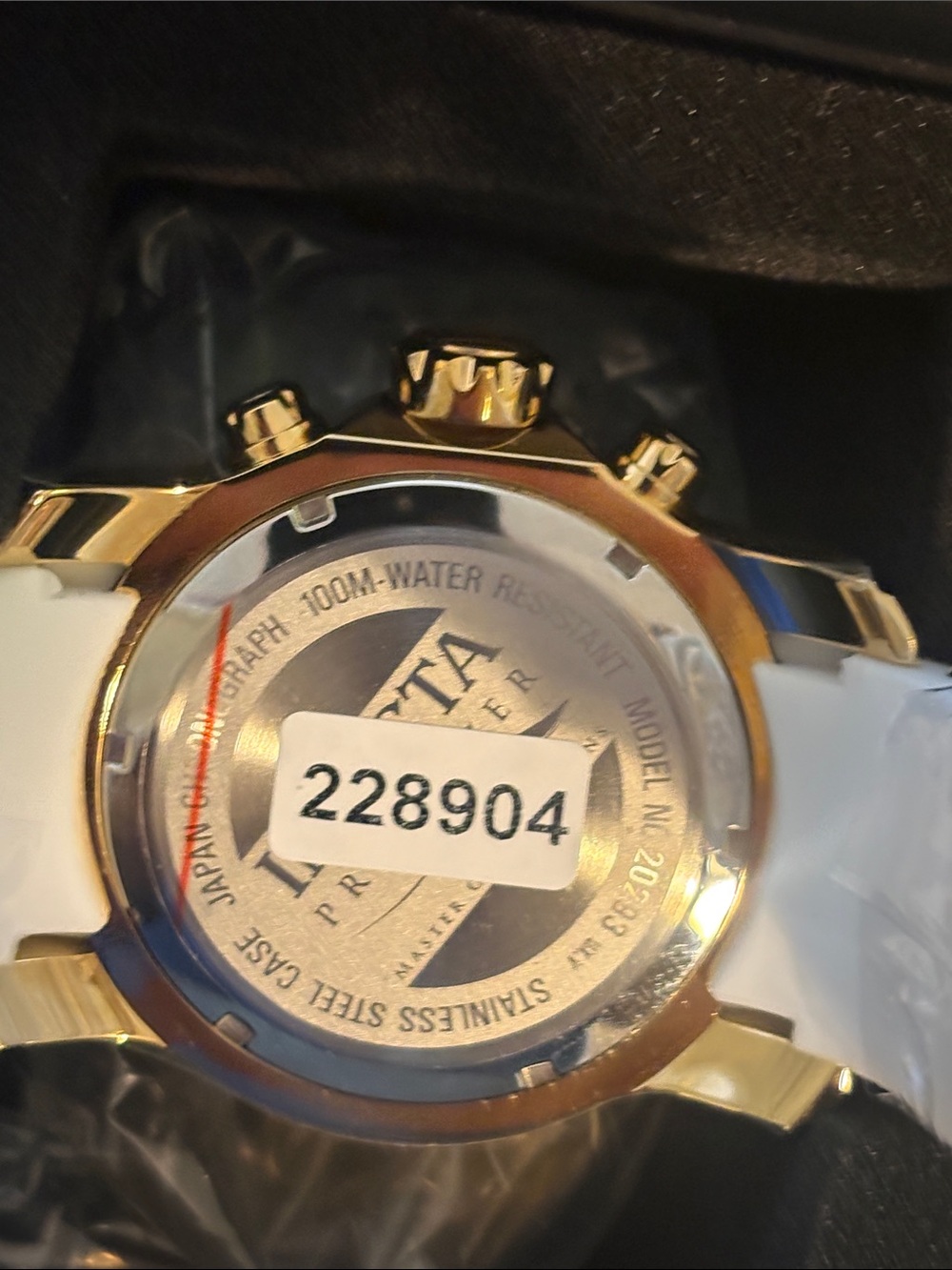 Last sale price Rare Invicta Pro Diver SCUBA
Men's Watch - 48mm, Gold, White - Picture 9 of 16